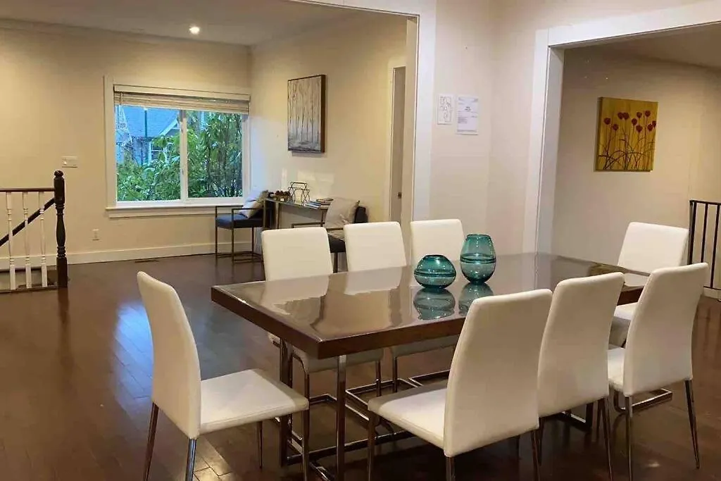 Villa Westside Pool Home-8 Min To Downtown, Yard Parking